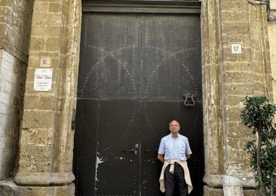 Bari - David and a Big Door