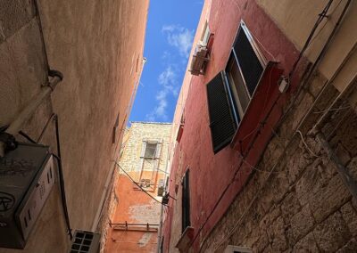 Bari - Red Walls